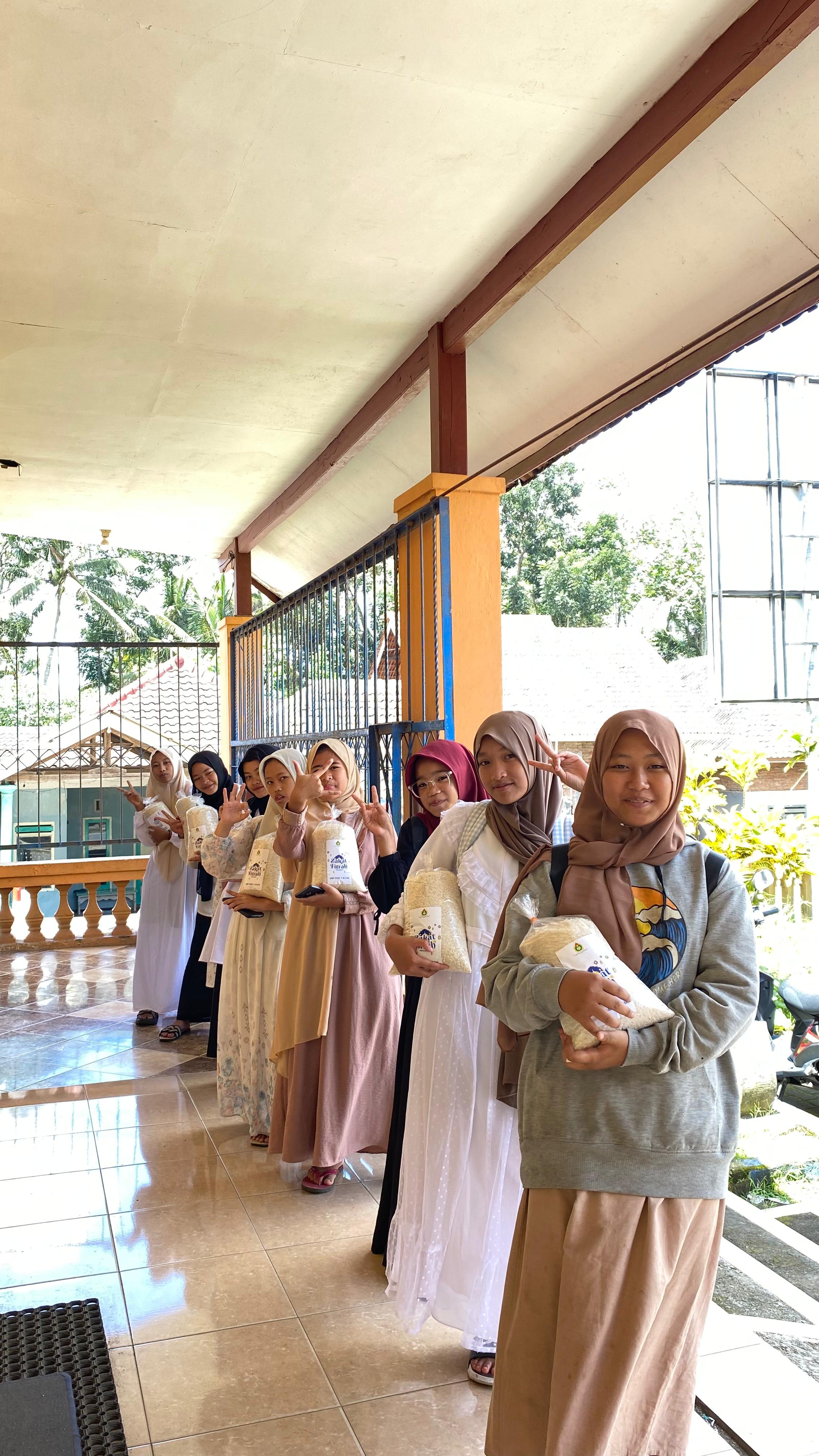 Penyaluran Zakat Fitrah